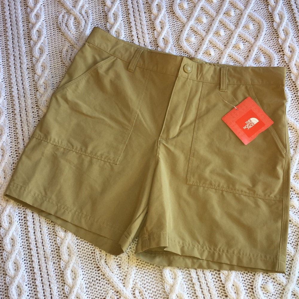 NWT The North Face Hiking Shorts Sz 18 Adjustable